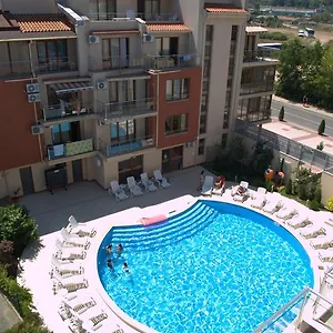 Apartment Sea'n'pool In Bulgaria